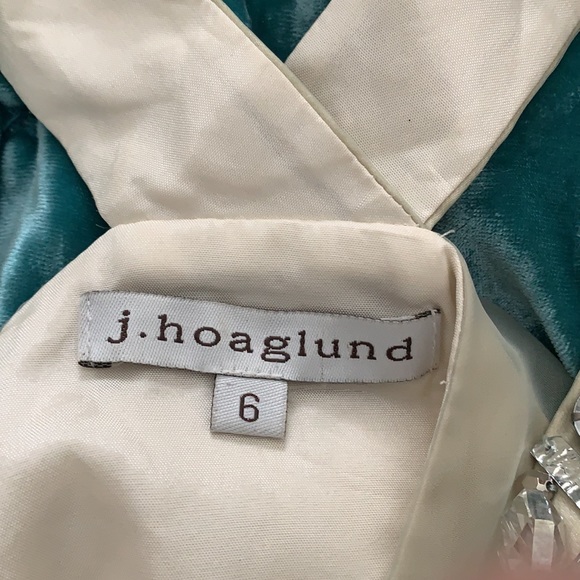 J.HOAGLUND s 6 light green ruffle cocktail party dress with Swarovski crystals - Picture 6 of 9